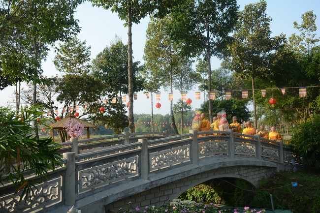 Monks of Hoang Phap Pagoda wishing  a long life  to the Senior Abbot.