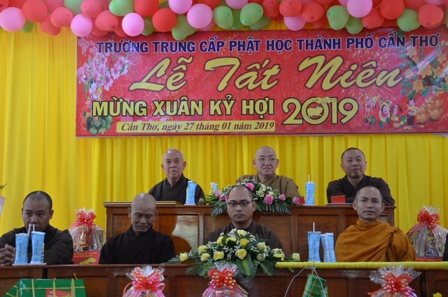 Attending the Final Year Ceremony of the Buddhist Intermediate Institute, Creature Release in Can Tho City.
