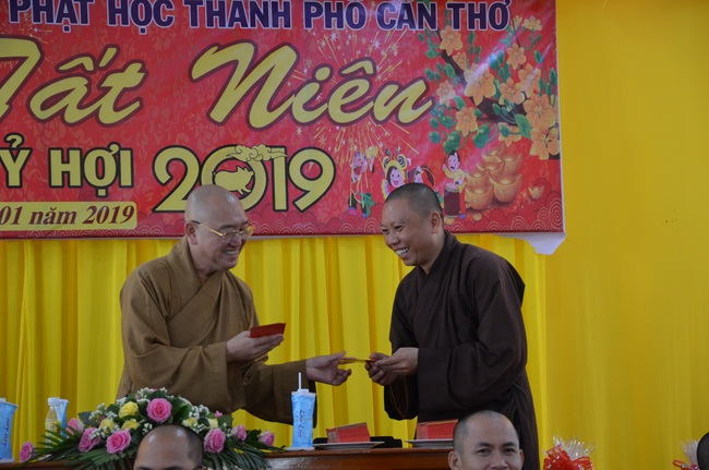Attending the Final Year Ceremony of the Buddhist Intermediate Institute, Creature Release in Can Tho City.