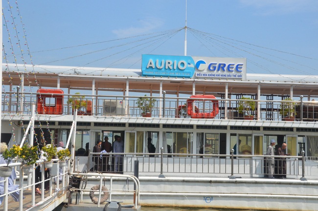 Attending the Final Year Ceremony of the Buddhist Intermediate Institute, Creature Release in Can Tho City.