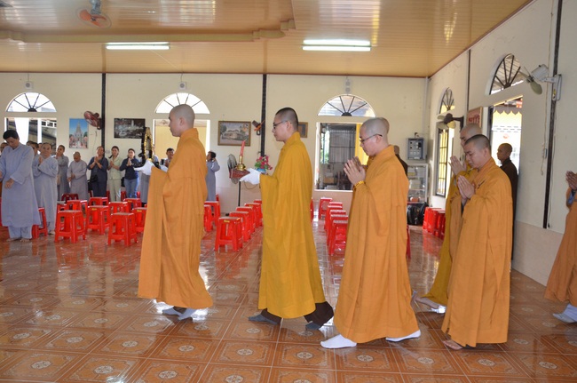 Attending the Final Year Ceremony of the Buddhist Intermediate Institute, Creature Release in Can Tho City.