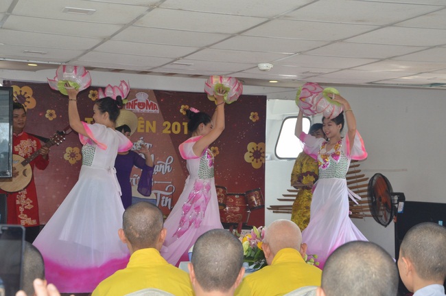 Attending the Final Year Ceremony of the Buddhist Intermediate Institute, Creature Release in Can Tho City.