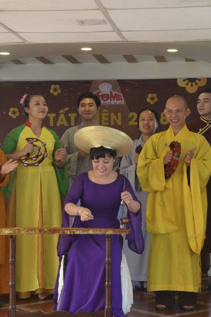 Attending the Final Year Ceremony of the Buddhist Intermediate Institute, Creature Release in Can Tho City.