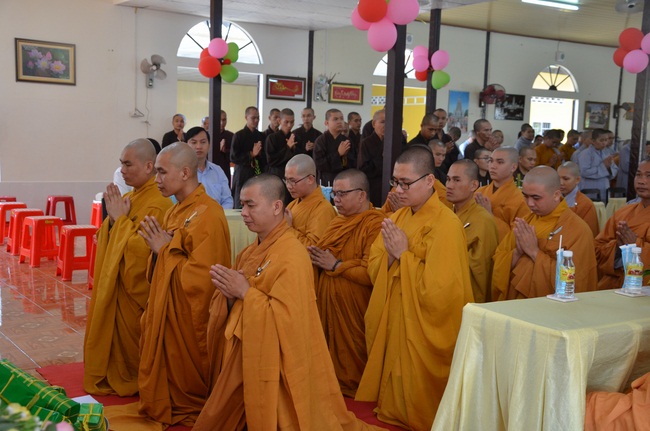 Attending the Final Year Ceremony of the Buddhist Intermediate Institute, Creature Release in Can Tho City.