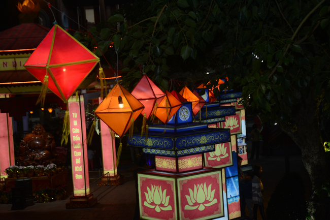 Đêm giao thừa chào đón năm Kỷ Hợi tại chùa Tây Khánh – Thái Bình