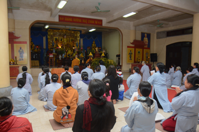 Đêm giao thừa chào đón năm Kỷ Hợi tại chùa Tây Khánh – Thái Bình