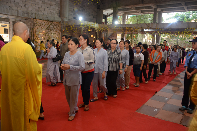 Over 70.000 red pockets had been given in the first New Year day