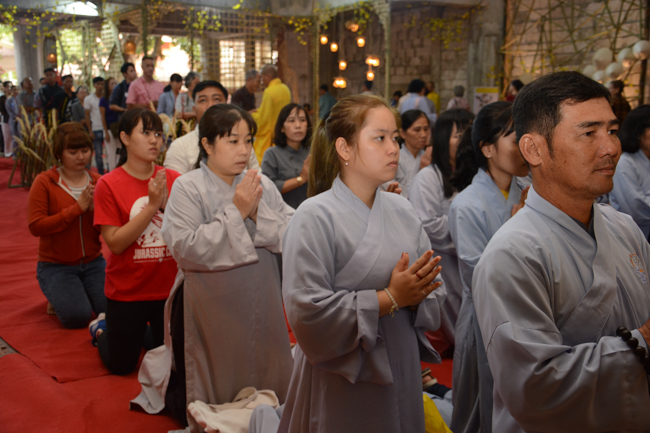 Over 70.000 red pockets had been given in the first New Year day