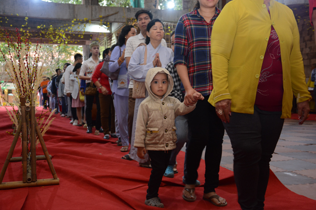 Over 70.000 red pockets had been given in the first New Year day