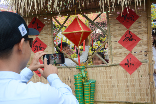 Over 70.000 red pockets had been given in the first New Year day