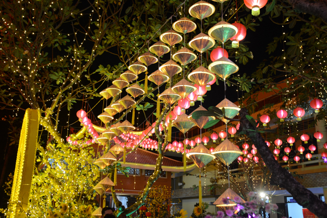 Over 70.000 red pockets had been given in the first New Year day