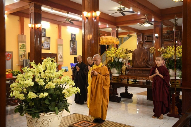 Chùa Hòa Phúc: Khoảnh khắc đón giao thừa Tết Kỷ Hợi