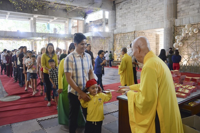 Series of photos on the 2nd  day of Tet Holiday