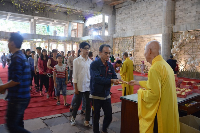 Series of photos on the 2nd  day of Tet Holiday