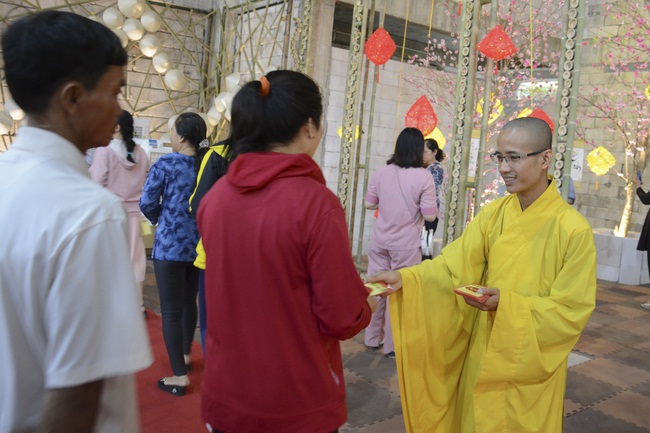 Series of photos on the 2nd  day of Tet Holiday