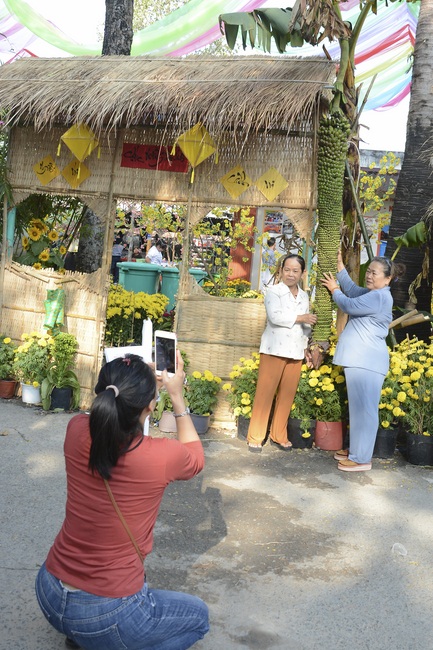 Series of photos on the 2nd  day of Tet Holiday