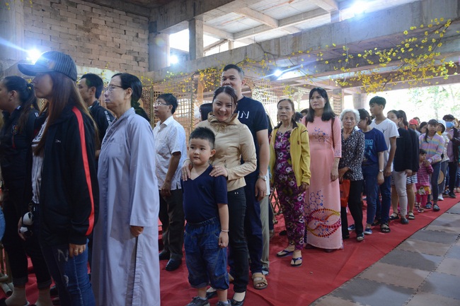 Series of photos on the 2nd  day of Tet Holiday