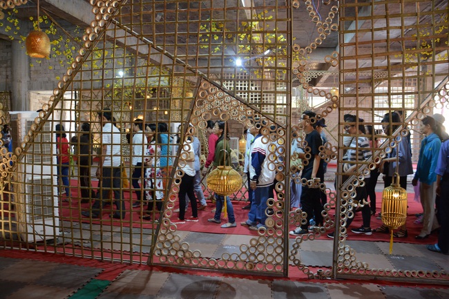 Series of photos on the 2nd  day of Tet Holiday