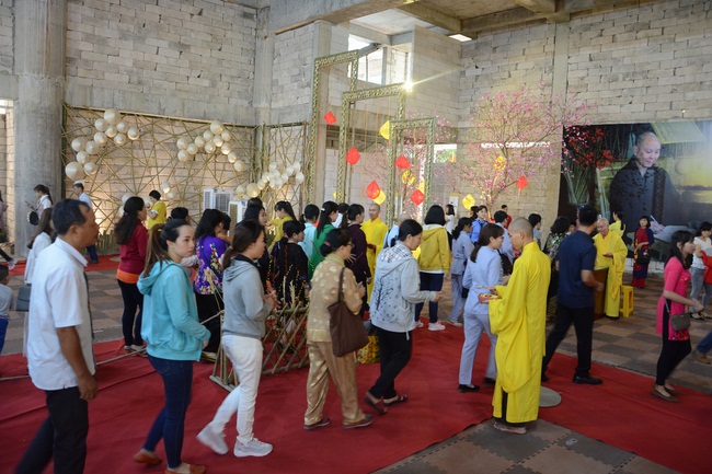 Series of photos on the 2nd  day of Tet Holiday