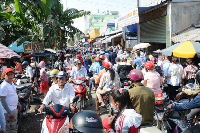 Series of photos on the 2nd  day of Tet Holiday