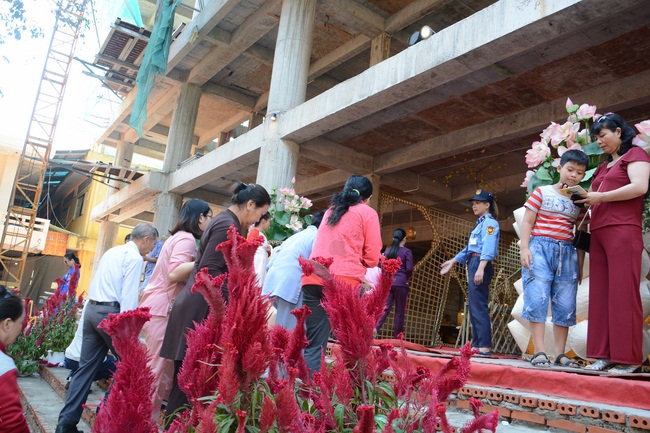 Series of photos on the 2nd  day of Tet Holiday