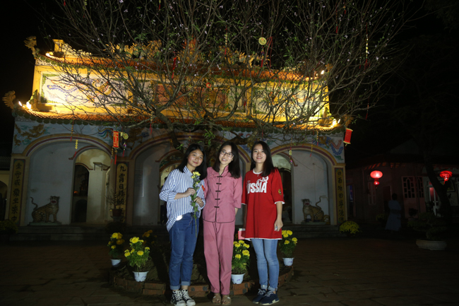 New Year's Eve and the first days of the year at Dong Cao Pagoda - Thanh Hoa