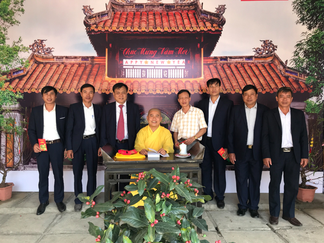 New Year's Eve and the first days of the year at Dong Cao Pagoda - Thanh Hoa