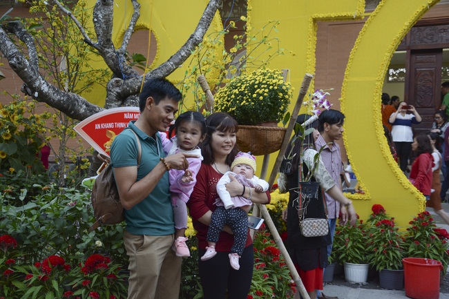 Series of photos on the 3rd day of Tet Holiday