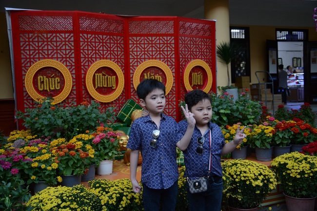 Series of photos on the 3rd day of Tet Holiday