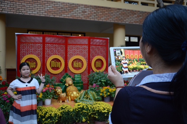 Series of photos on the 3rd day of Tet Holiday