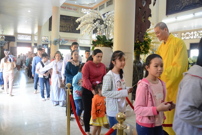 Series of photos on the 3rd day of Tet Holiday