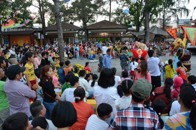 Series of photos on the 3rd day of Tet Holiday