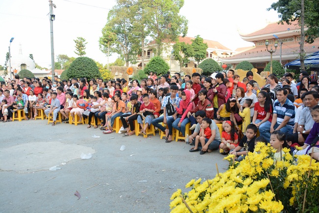 Series of photos on the 3rd day of Tet Holiday