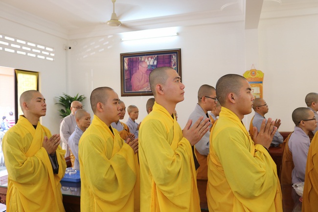 Series of photos on the 3rd day of Tet Holiday