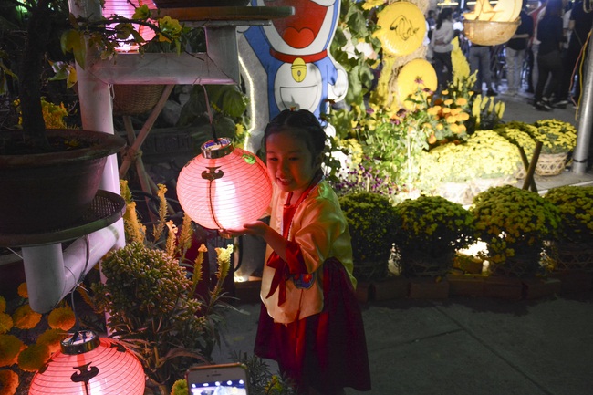 Series of photos on the 3rd day of Tet Holiday