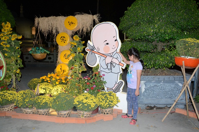 Series of photos on the 3rd day of Tet Holiday