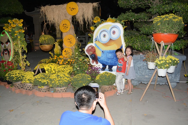 Series of photos on the 3rd day of Tet Holiday