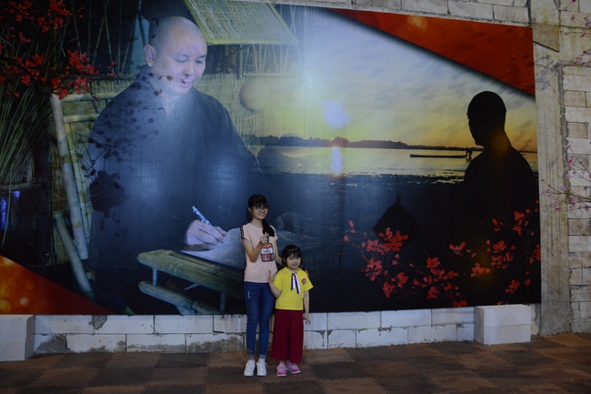 Series of photos on the 3rd day of Tet Holiday