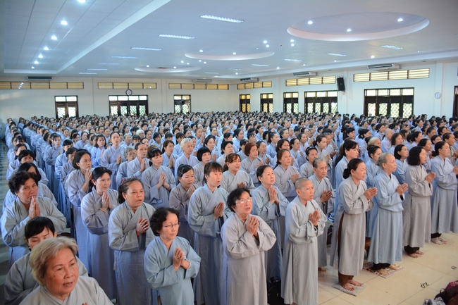 Tu niệm Phật một ngày