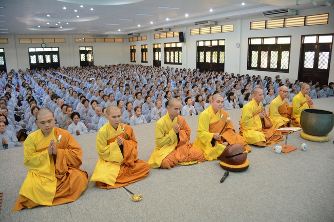 Tu niệm Phật một ngày