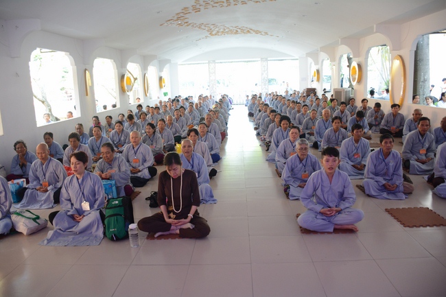 Tu niệm Phật một ngày