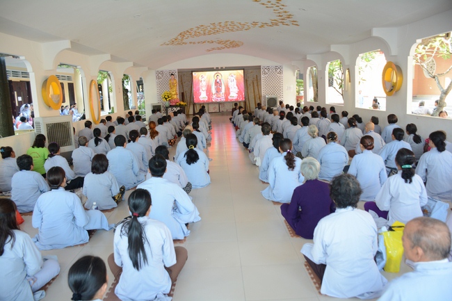 Tu niệm Phật một ngày