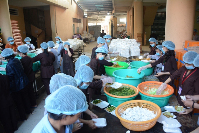 Tu niệm Phật một ngày