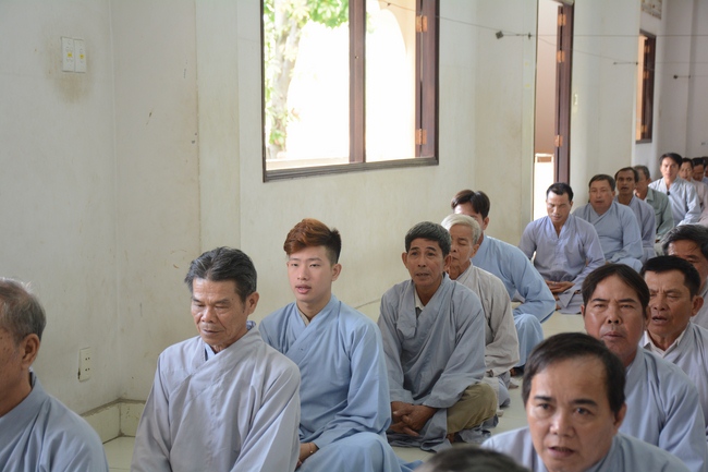 Tu niệm Phật một ngày