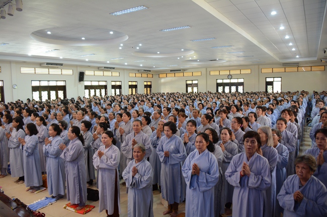 Tu niệm Phật một ngày