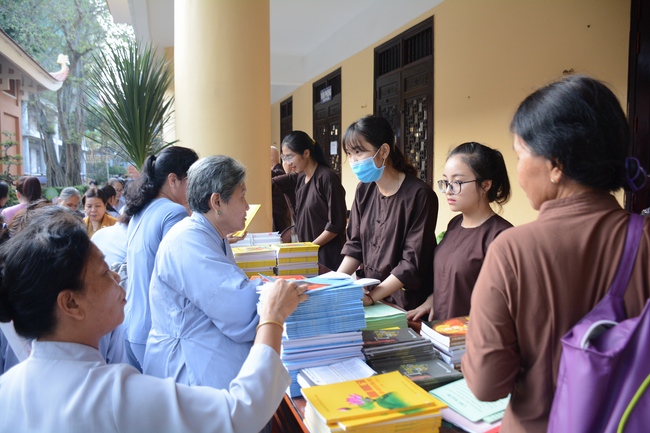 Tu niệm Phật một ngày