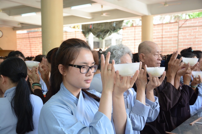 Tu niệm Phật một ngày