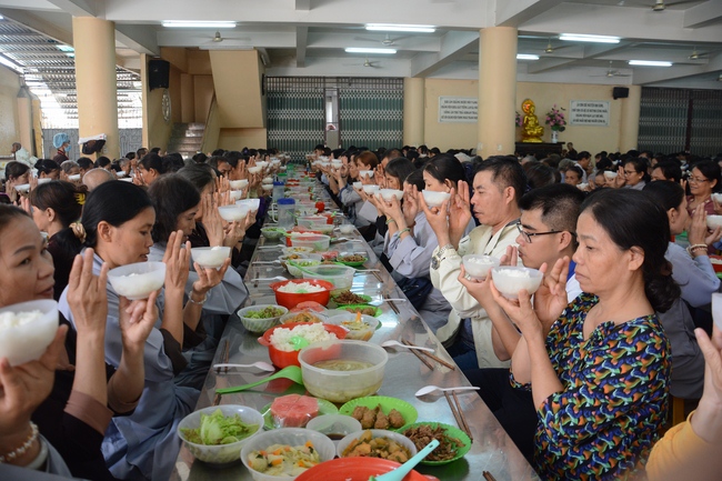 Tu niệm Phật một ngày