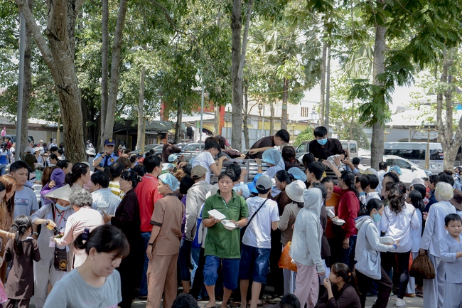 Tu niệm Phật một ngày
