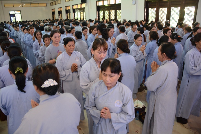 Tu niệm Phật một ngày